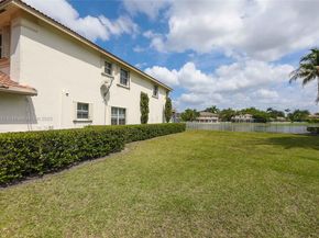 934 Gulfstream Ct, Weston FL 33327