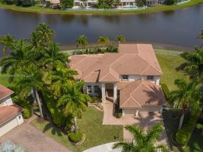 934 Gulfstream Ct, Weston FL 33327