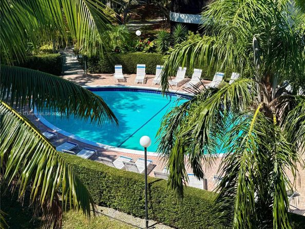 1470 Sheridan St 22C, Hollywood FL 33020