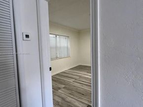 915 N 19th Ave, Hollywood FL 33020