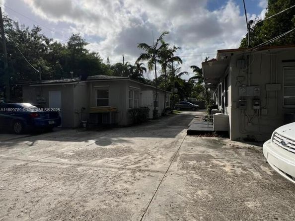 915 N 19th Ave, Hollywood FL 33020
