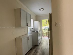 915 N 19th Ave, Hollywood FL 33020