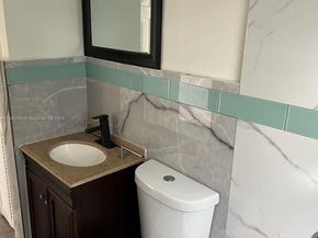 915 N 19th Ave, Hollywood FL 33020