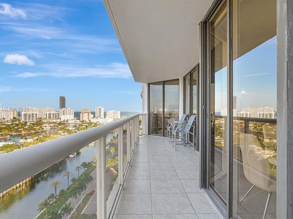 3598 Yacht Club Dr 1901, Aventura FL 33180