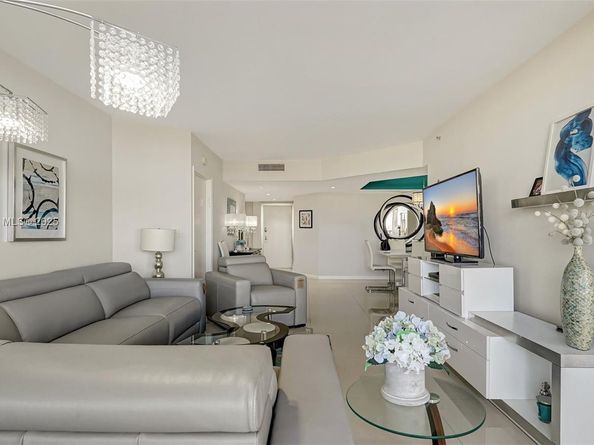 3598 Yacht Club Dr 1901, Aventura FL 33180