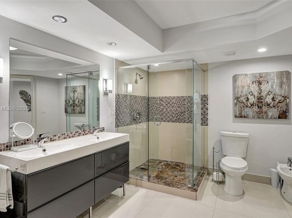 3598 Yacht Club Dr 1901, Aventura FL 33180
