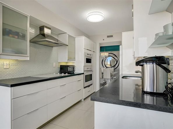 3598 Yacht Club Dr 1901, Aventura FL 33180