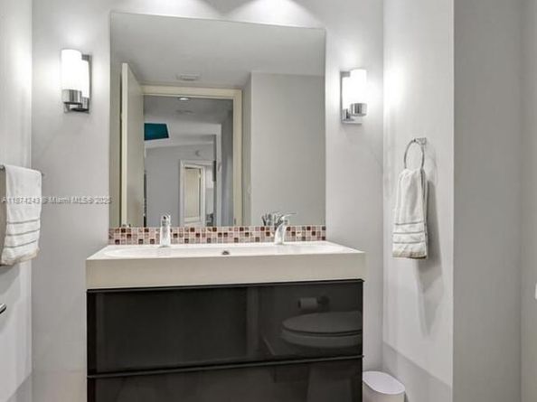 3598 Yacht Club Dr 1901, Aventura FL 33180