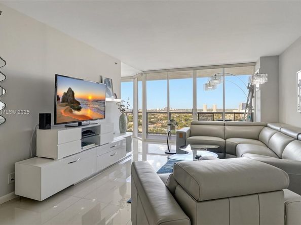 3598 Yacht Club Dr 1901, Aventura FL 33180