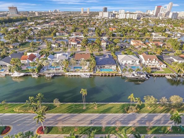 3598 Yacht Club Dr 1901, Aventura FL 33180