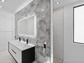 1644 NW 8th Ter, Miami FL 33125