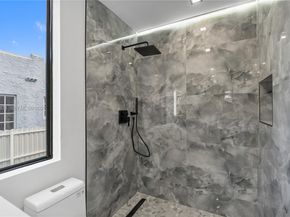 1644 NW 8th Ter, Miami FL 33125