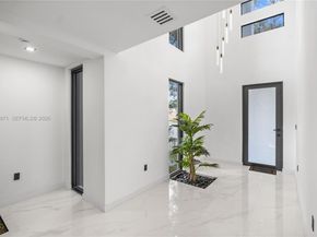 1644 NW 8th Ter, Miami FL 33125