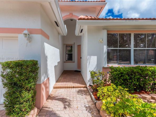 12109 NW 52nd Ct, Coral Springs FL 33076