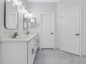 12109 NW 52nd Ct, Coral Springs FL 33076