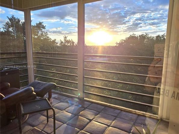 1400 Saint Charles Pl 612, Pembroke Pines FL 33026