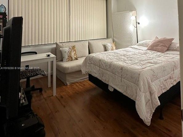 1400 Saint Charles Pl 612, Pembroke Pines FL 33026