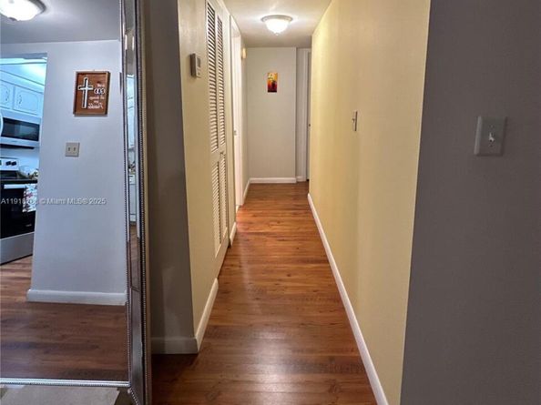 1400 Saint Charles Pl 612, Pembroke Pines FL 33026