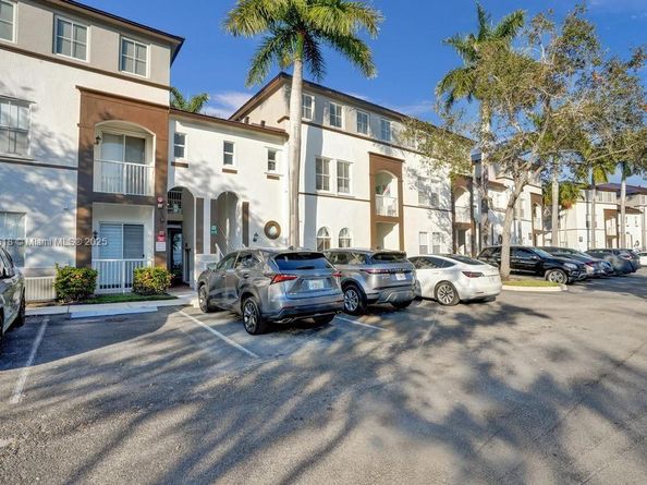 4351 SW 160th Ave 103, Miramar FL 33027