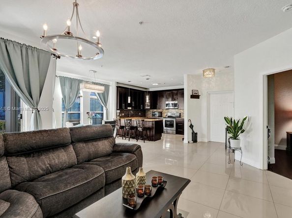 4351 SW 160th Ave 103, Miramar FL 33027