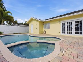 4361 NE 13th Ter, Oakland Park FL 33334