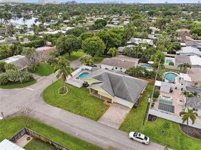4361 NE 13th Ter, Oakland Park FL 33334