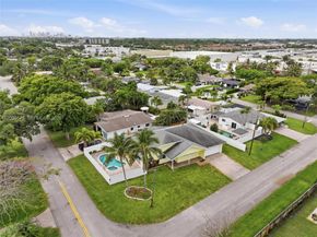 4361 NE 13th Ter, Oakland Park FL 33334