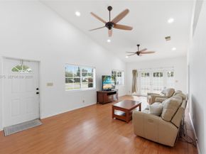4361 NE 13th Ter, Oakland Park FL 33334