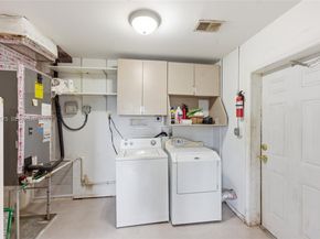 4361 NE 13th Ter, Oakland Park FL 33334