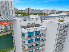 3250 NE 188th St UPH08, Aventura FL 33180