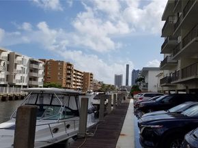 3665 NE 167th St 501, North Miami Beach FL 33160