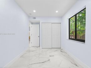 1535 NE 139th St, North Miami FL 33161