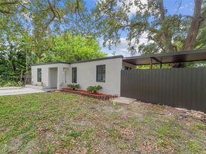 1535 NE 139th St, North Miami FL 33161