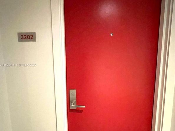 1600 NE 1st Ave 3202, Miami FL 33132