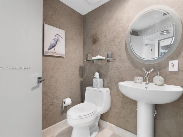 18911 Collins Ave 1004, Sunny Isles Beach FL 33160