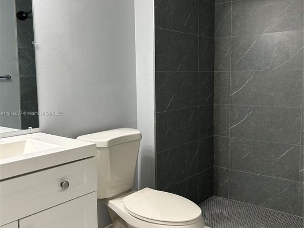 8801 Wiles Rd 306, Coral Springs FL 33067
