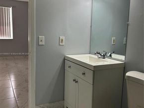 8801 Wiles Rd 306, Coral Springs FL 33067
