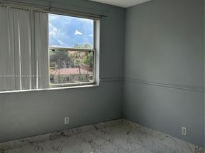 8801 Wiles Rd 306, Coral Springs FL 33067