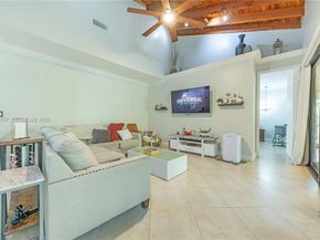 8097 Royal Palm Cir, Tamarac FL 33321