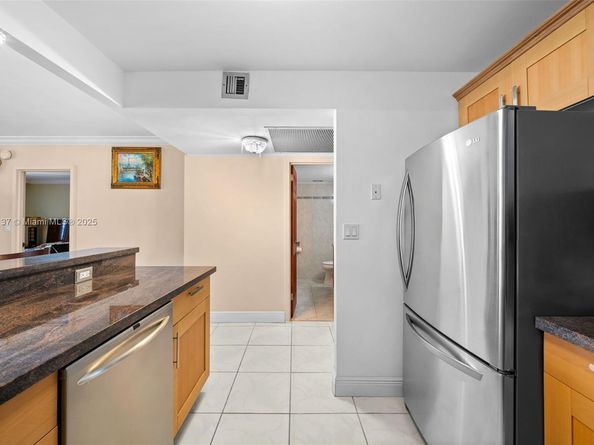 2030 S Ocean Dr 1701, Hallandale Beach FL 33009