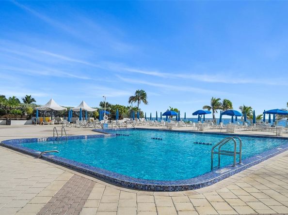 2030 S Ocean Dr 1701, Hallandale Beach FL 33009
