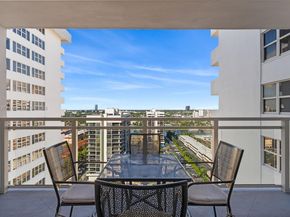 2030 S Ocean Dr 1701, Hallandale Beach FL 33009