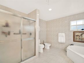 10825 SW 91st Ln, Miami FL 33176