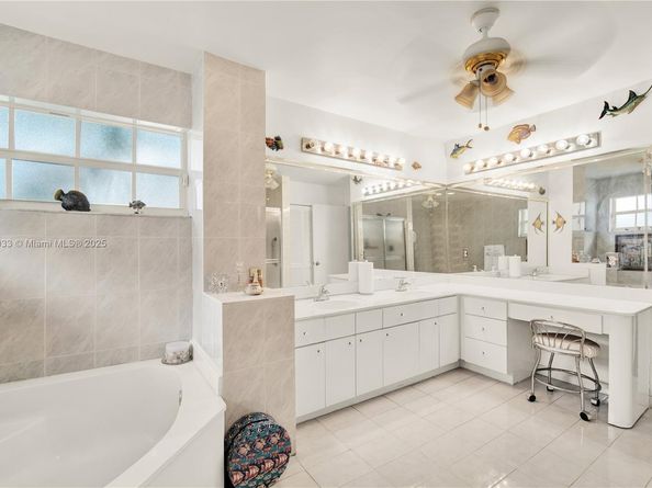 10825 SW 91st Ln, Miami FL 33176