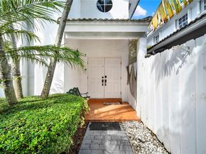 10825 SW 91st Ln, Miami FL 33176