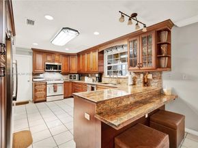 10825 SW 91st Ln, Miami FL 33176