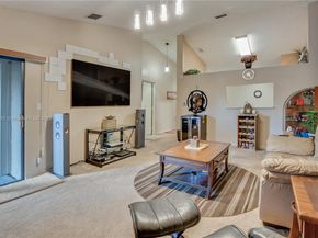 7641 NW 99th Ave, Tamarac FL 33321