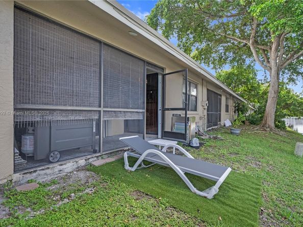 7641 NW 99th Ave, Tamarac FL 33321