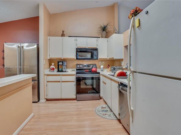 7641 NW 99th Ave, Tamarac FL 33321