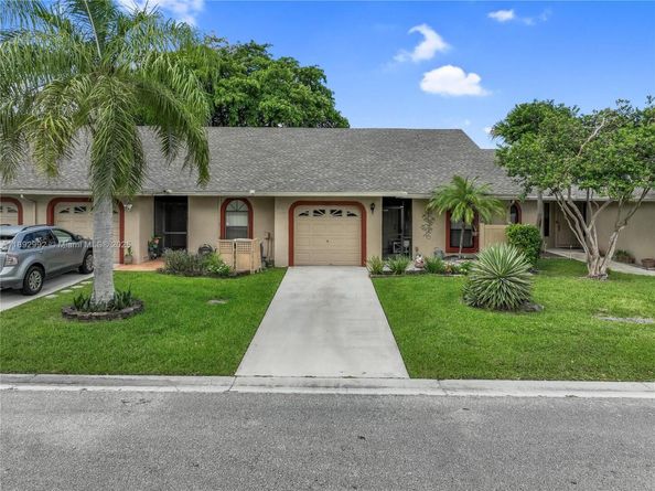 7641 NW 99th Ave, Tamarac FL 33321